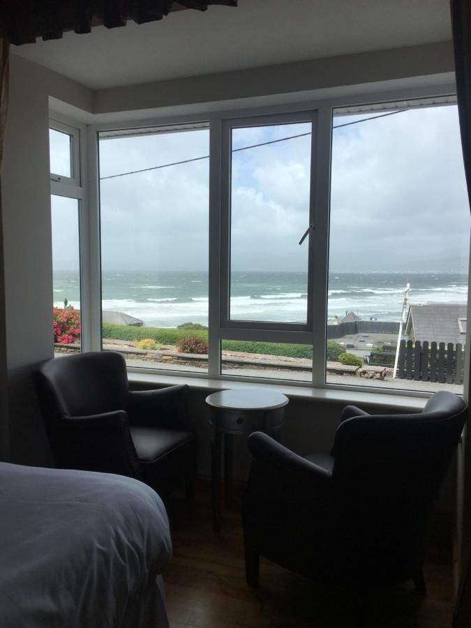 Отели типа «постель и завтрак» Rossbeigh Beach Guesthouse Россбей