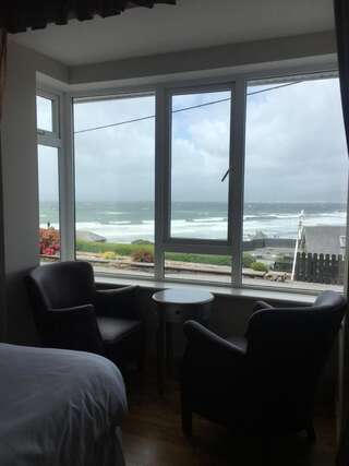 Отели типа «постель и завтрак» Rossbeigh Beach Guesthouse Россбей Двухместный номер с 1 кроватью-2